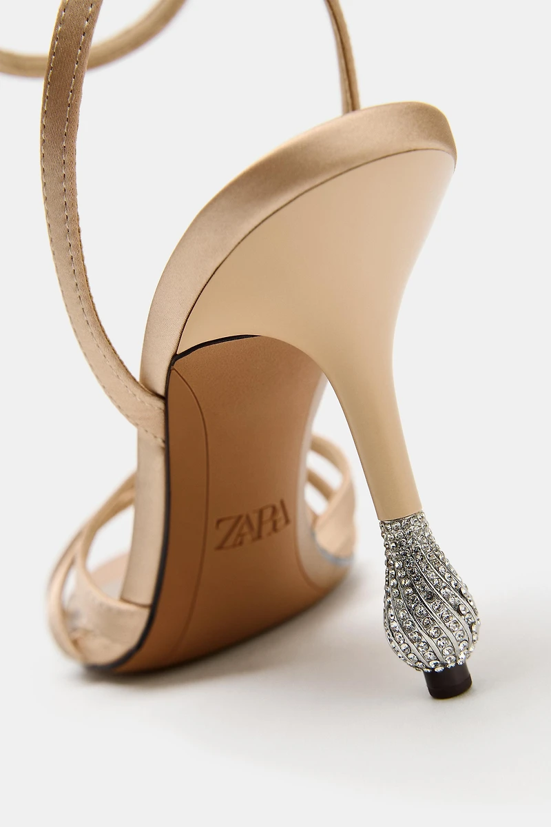 RHINESTONE APPLIQUÉ HEELED SANDALS
