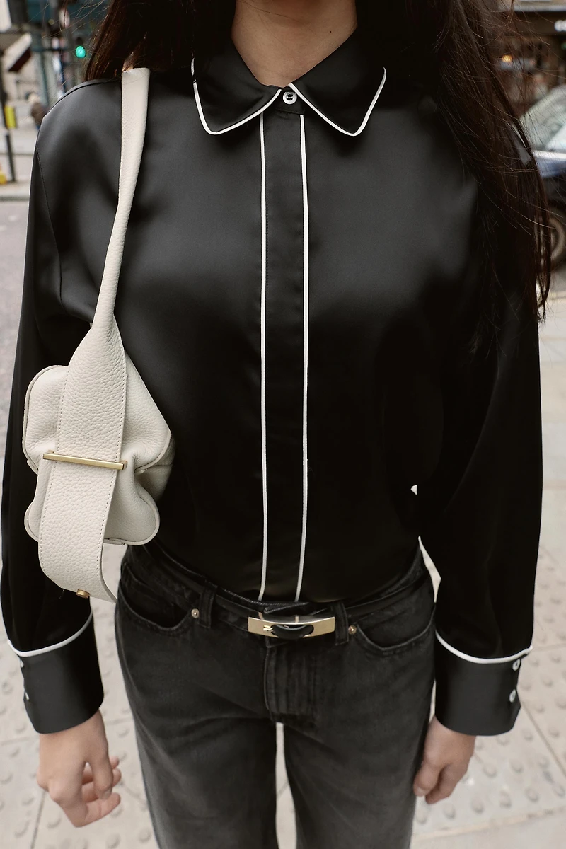 CONTRASTING PIPING OVERSIZED SATIN SHIRT