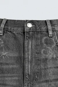 CHAIN EFFECT WASHED DENIM SHORTS