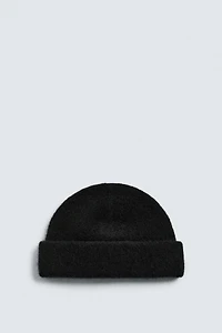 SHORT BRUSHED KNIT HAT