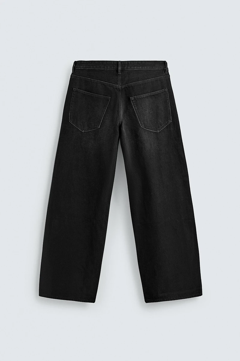 RIPPED BAGGY FIT JEANS