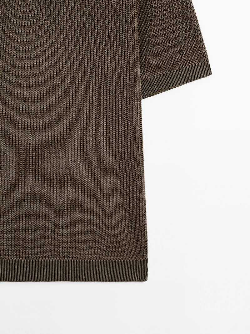 Textured knit V-neck polo shirt