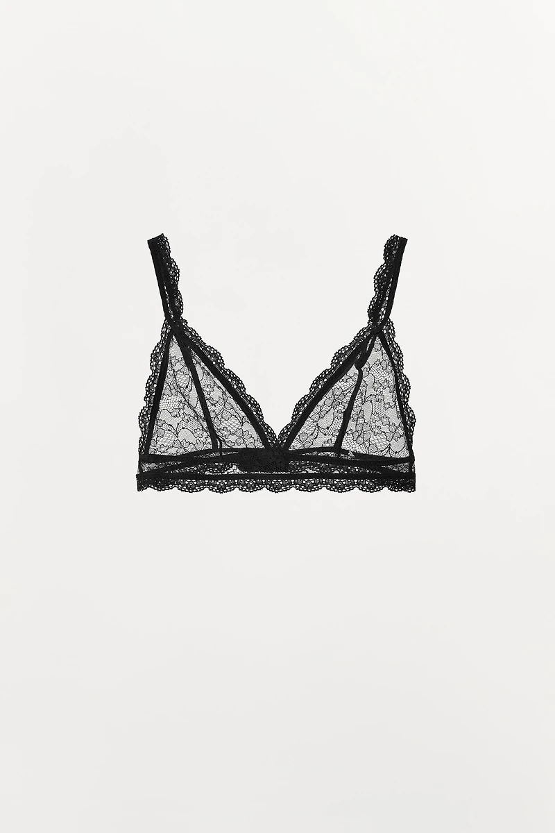 LACE TRIANGLE BRALETTE