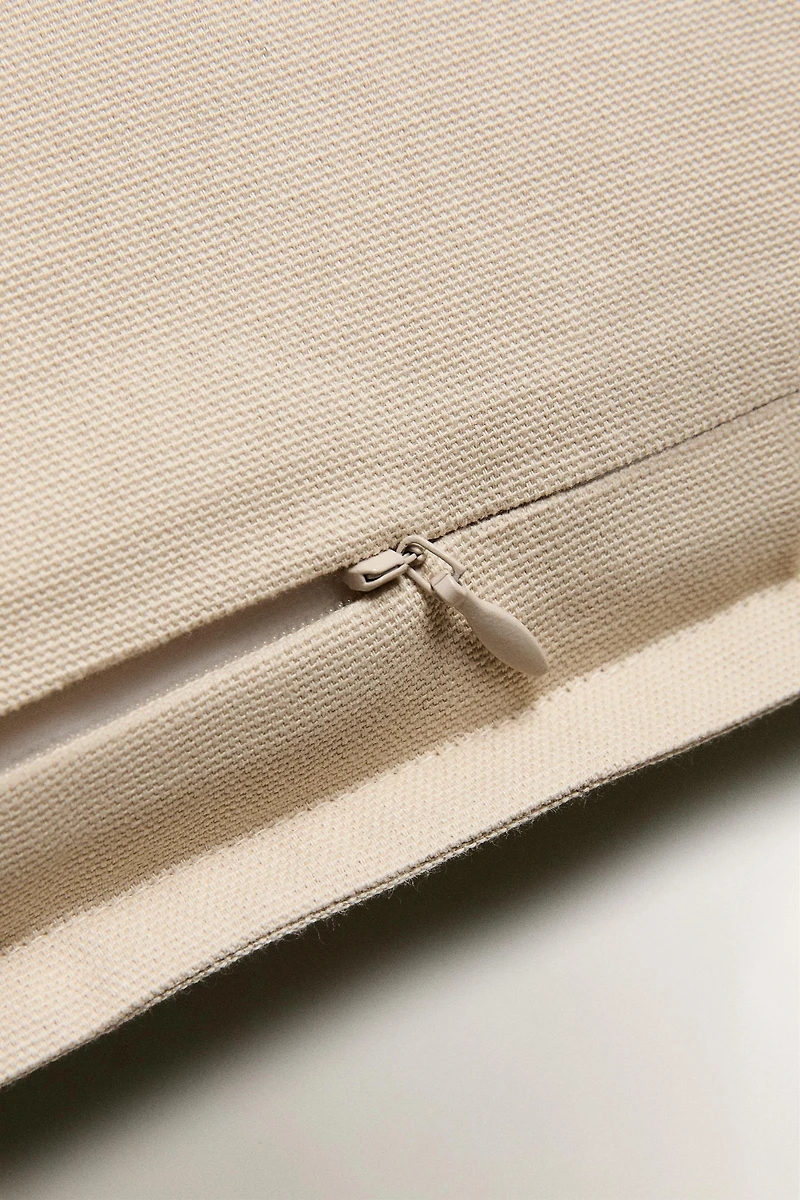 CHRISTMAS CENTRAL POINT THROW PILLOW COVER