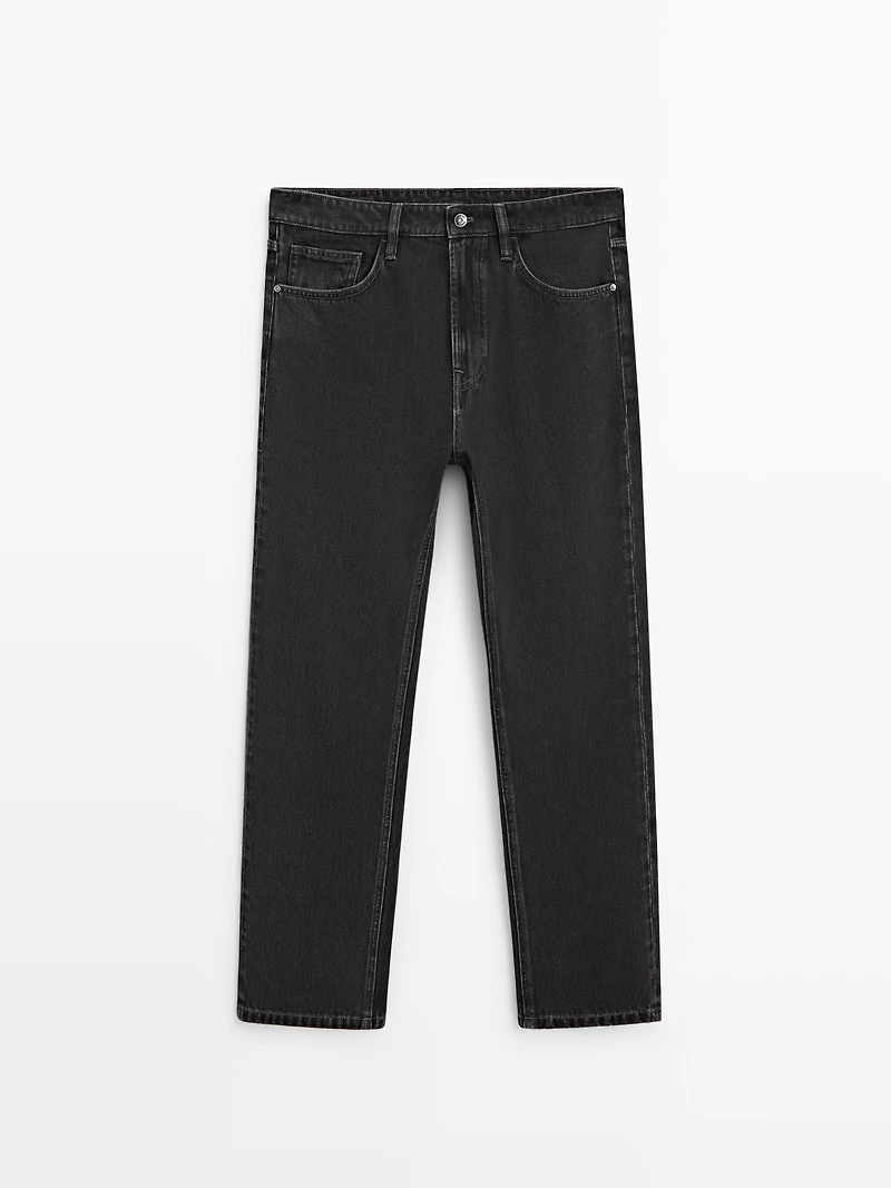 Tapered fit jeans
