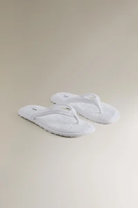 SANDALE ÉPONGE SALLE DE BAIN