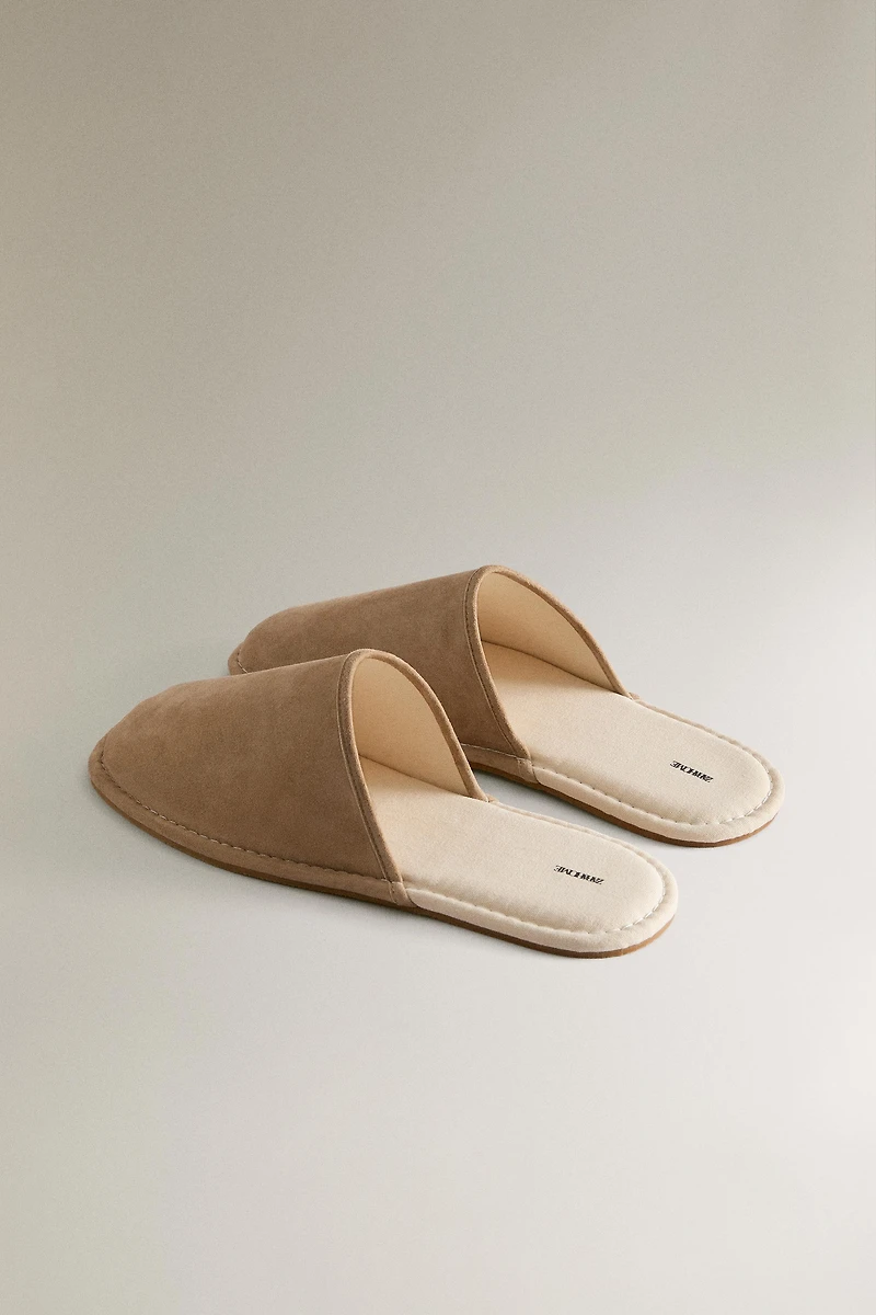 LEATHER MULE SLIPPERS