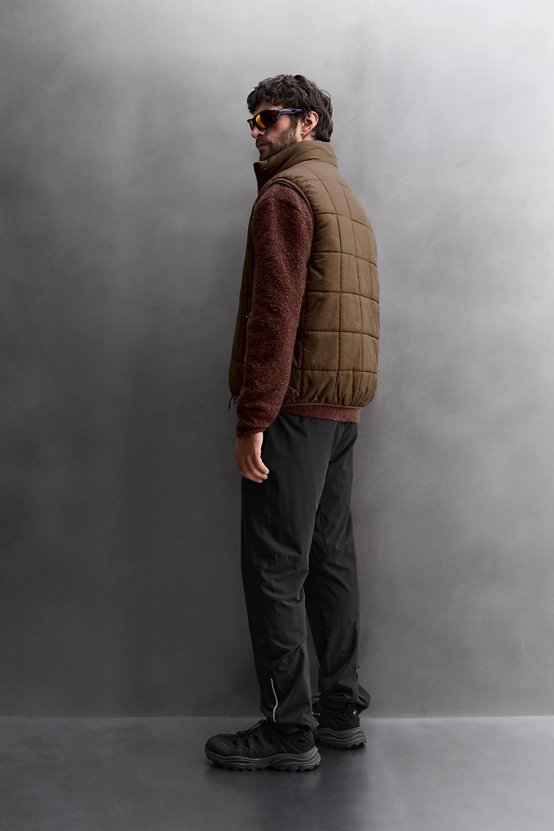TECHNICAL PUFFER VEST