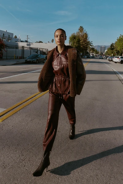 BLOUSON MATIÈRE SYNTHÉTIQUE À TAILLE ÉLASTIQUE