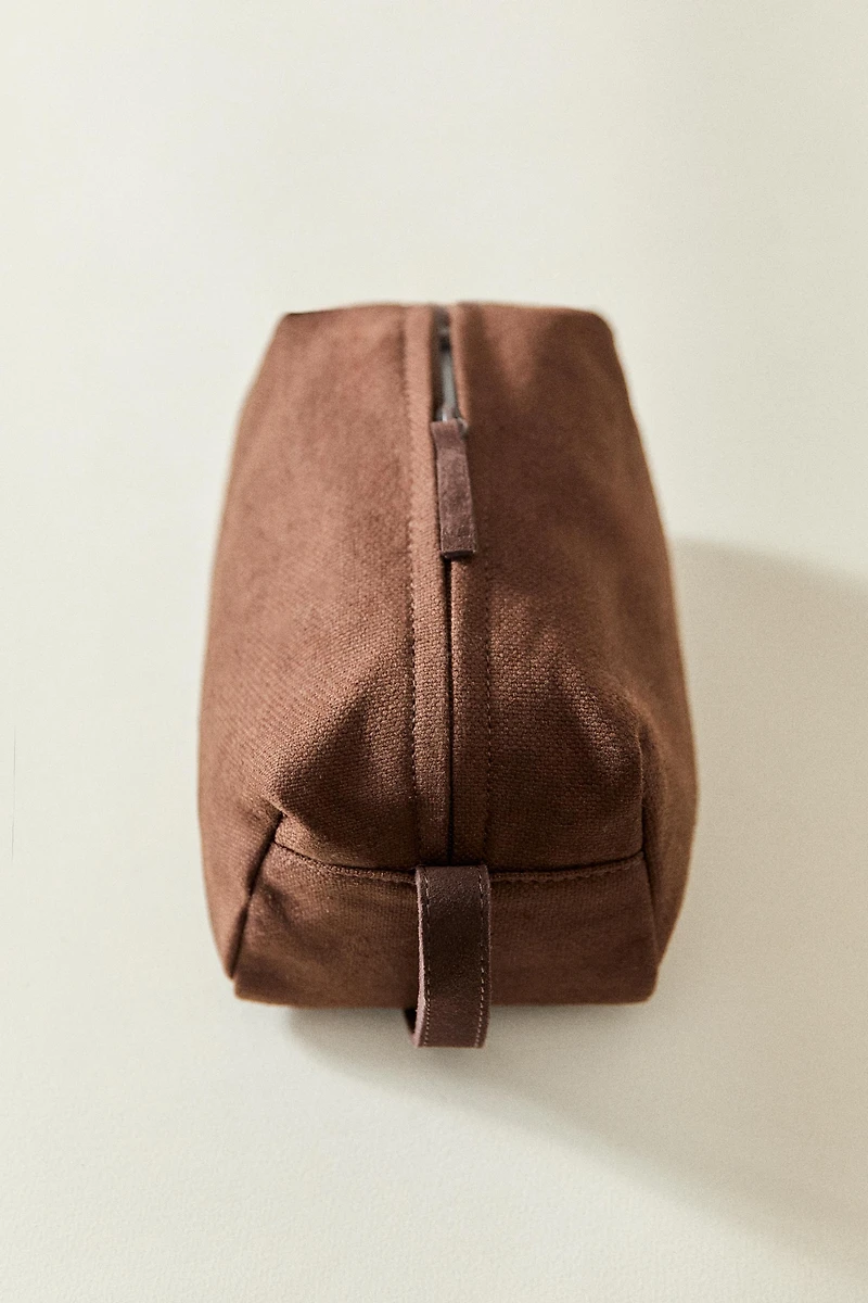 MEDIUM CANVAS MAKEUP BAG