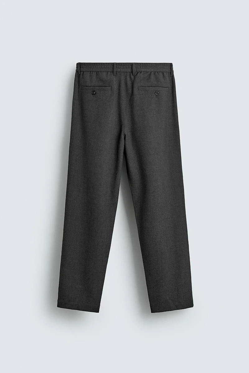 PANTALON STRUCTURÉ À PLIS