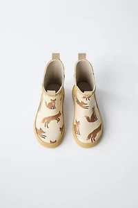 RAIN BOOTS