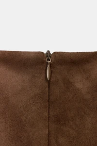 ROBE COURTE EFFET DAIM À VOLANTS