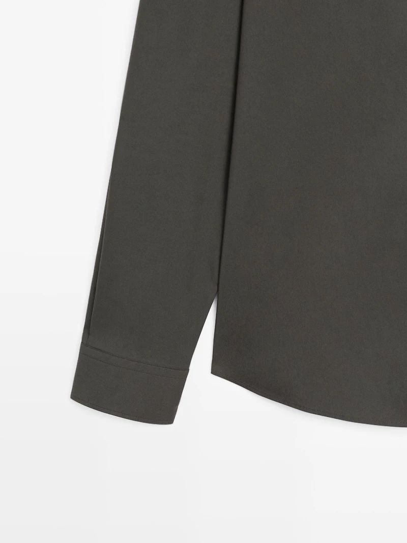 Slim fit stretch shirt