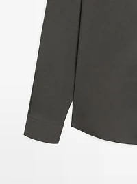 Slim fit stretch shirt