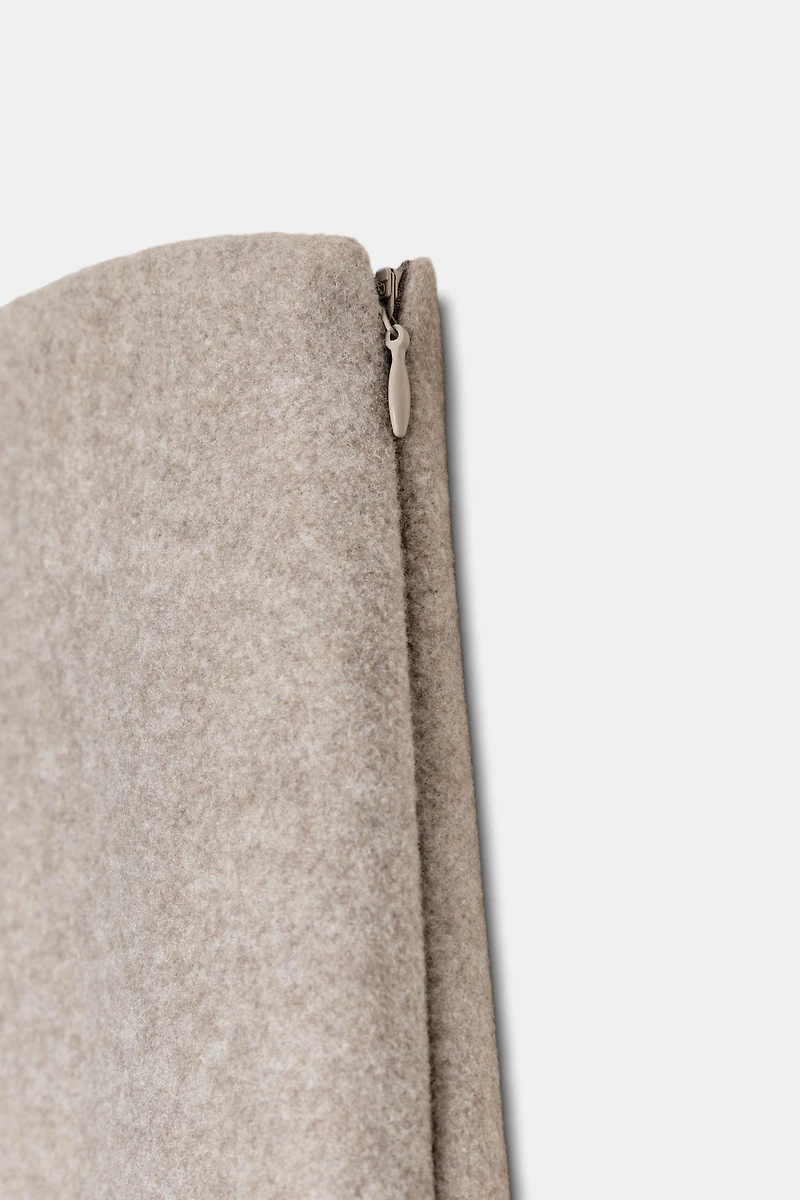 SOFT HIGH-WAISTED PANTS