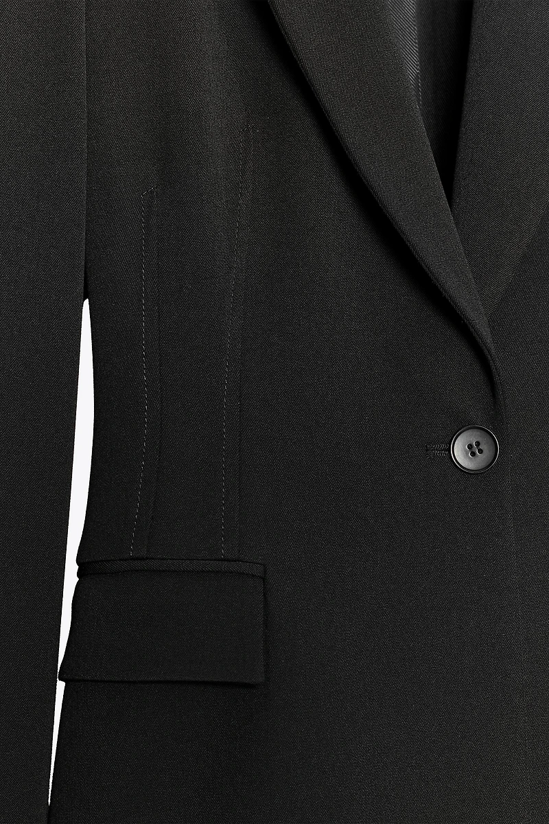 ONE-BUTTON TAILORED BLAZER