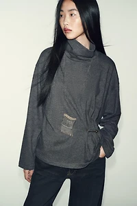 SOFT METAL APPLIQUÉ TOP