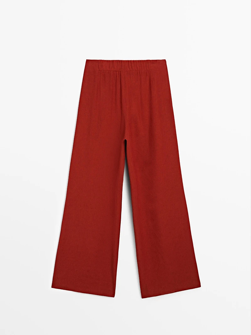 Straight-leg trousers with double dart detail