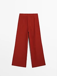 Straight-leg trousers with double dart detail