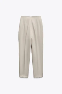 PANTS WITH A HIGH WAIST