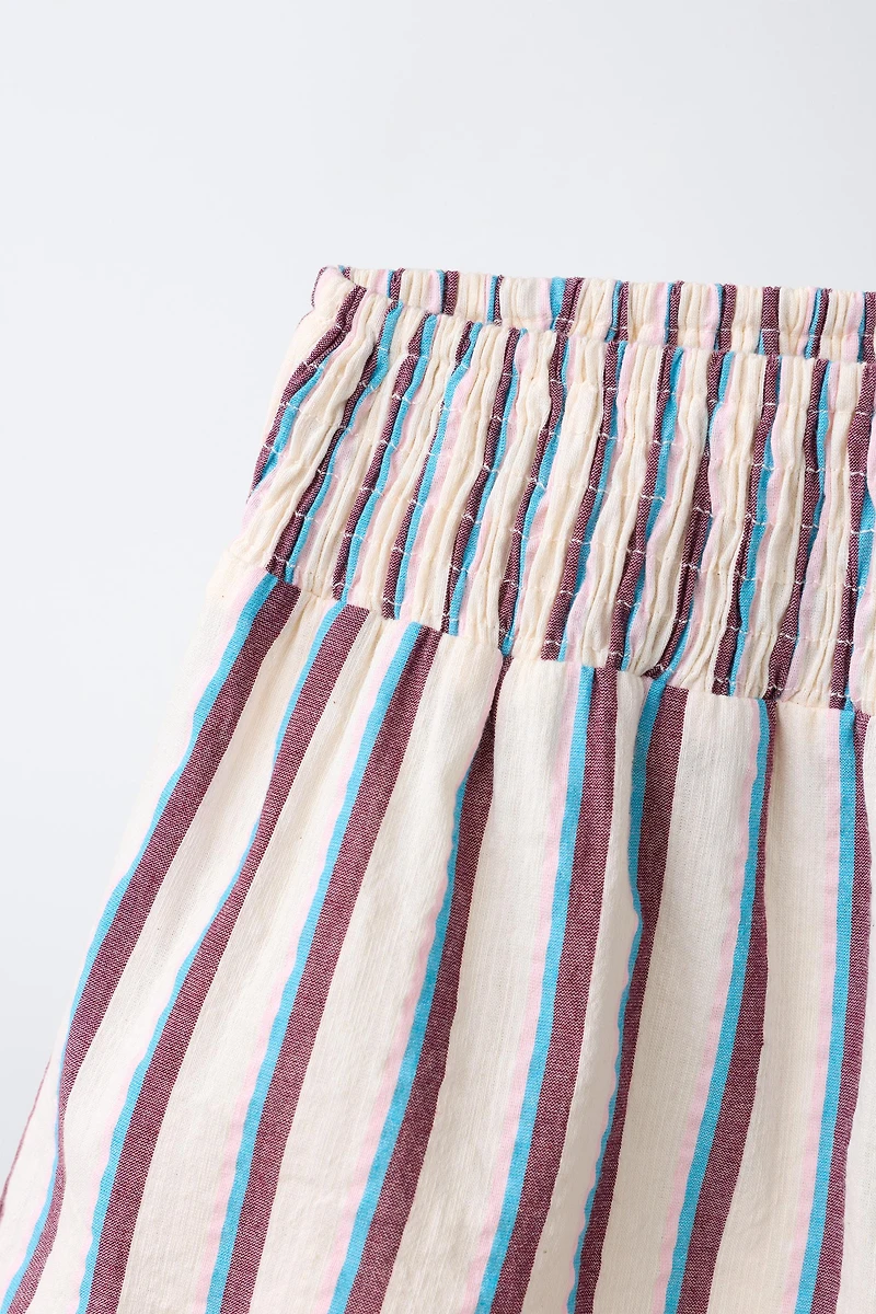 SHORT À RAYURES