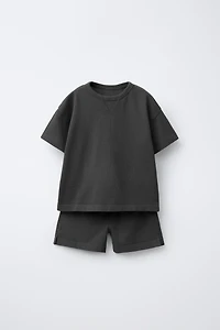 PLAIN T-SHIRT AND BERMUDA JOGGING SET