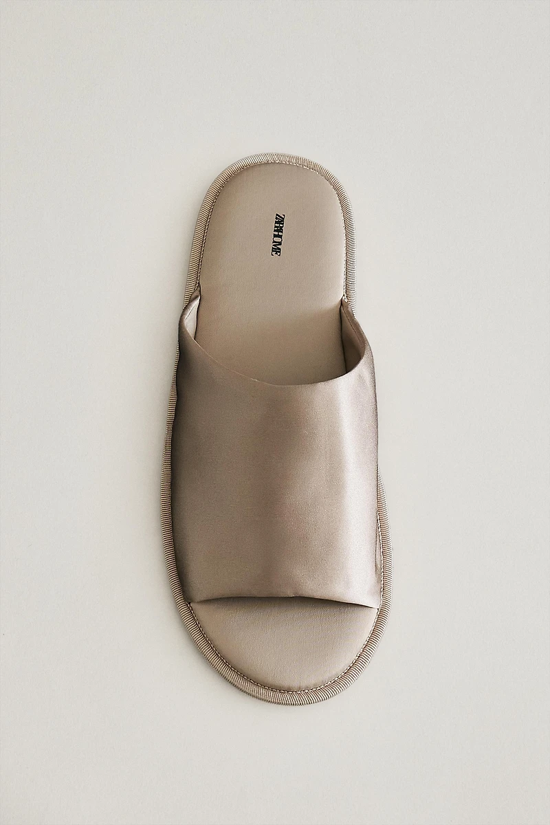 SILK SLIDER SLIPPERS