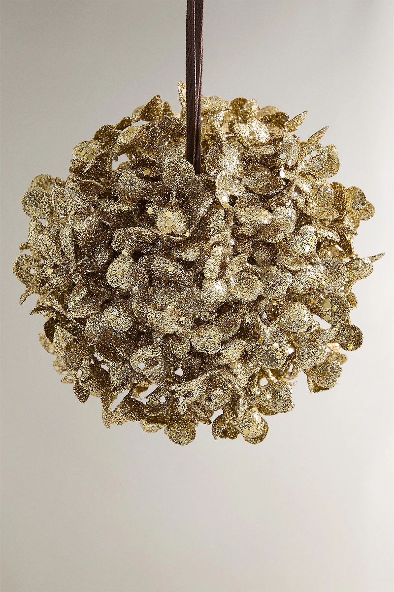 CHRISTMAS SHINY PETALS TREE ORNAMENT