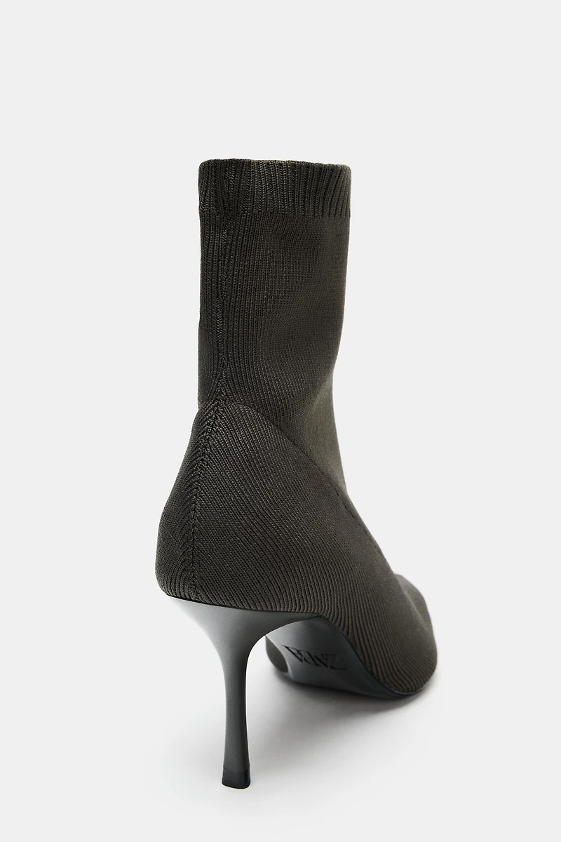 FABRIC ANKLE BOOT