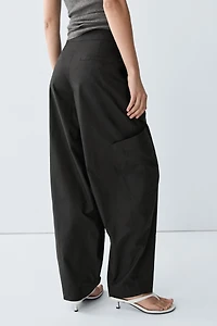 Barrel fit cargo pants