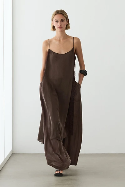 Total look camisole dress with lace detail