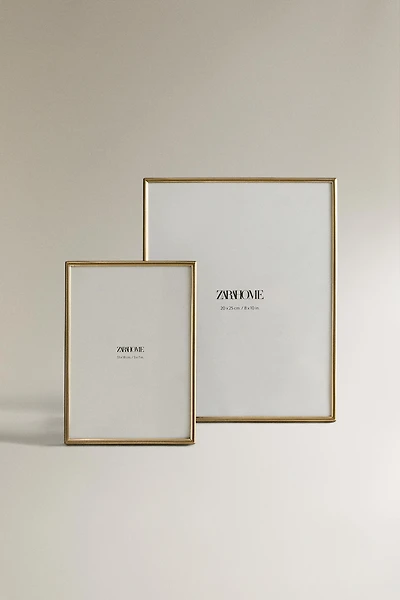 GOLD METAL PHOTO FRAME