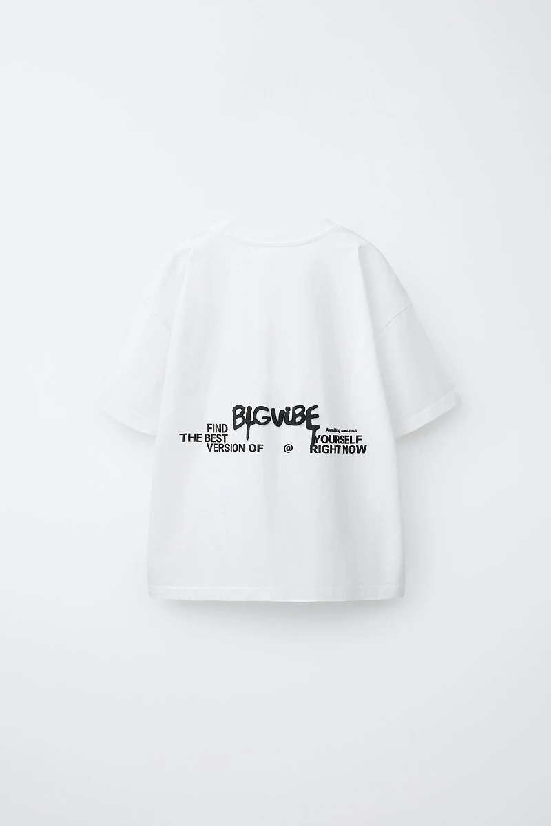 T-SHIRT À IMPRIMÉ GRAFFITI