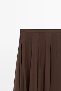 Flowing flared midi skirt