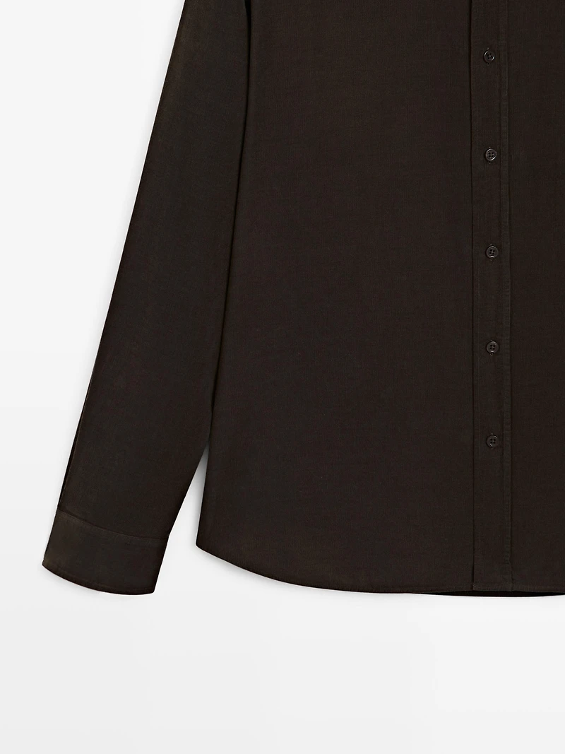 Regular fit needlecord shirt