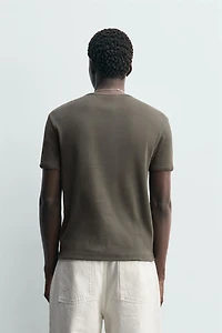 T-SHIRT CÔTELÉ BASIQUE