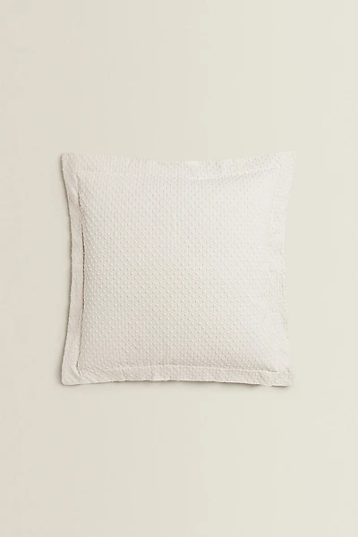 THROW PILLOW COVER WITH POLKA DOT DESIGN