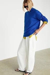 100% cashmere high neck knit sweater