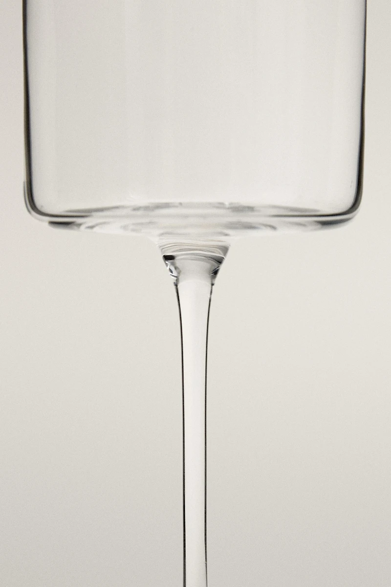 STRAIGHT CRYSTALLINE GLASS