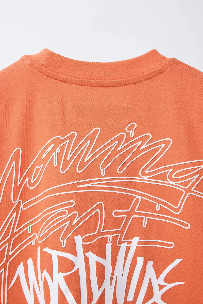 T-SHIRT À IMPRIMÉ GRAFFITI