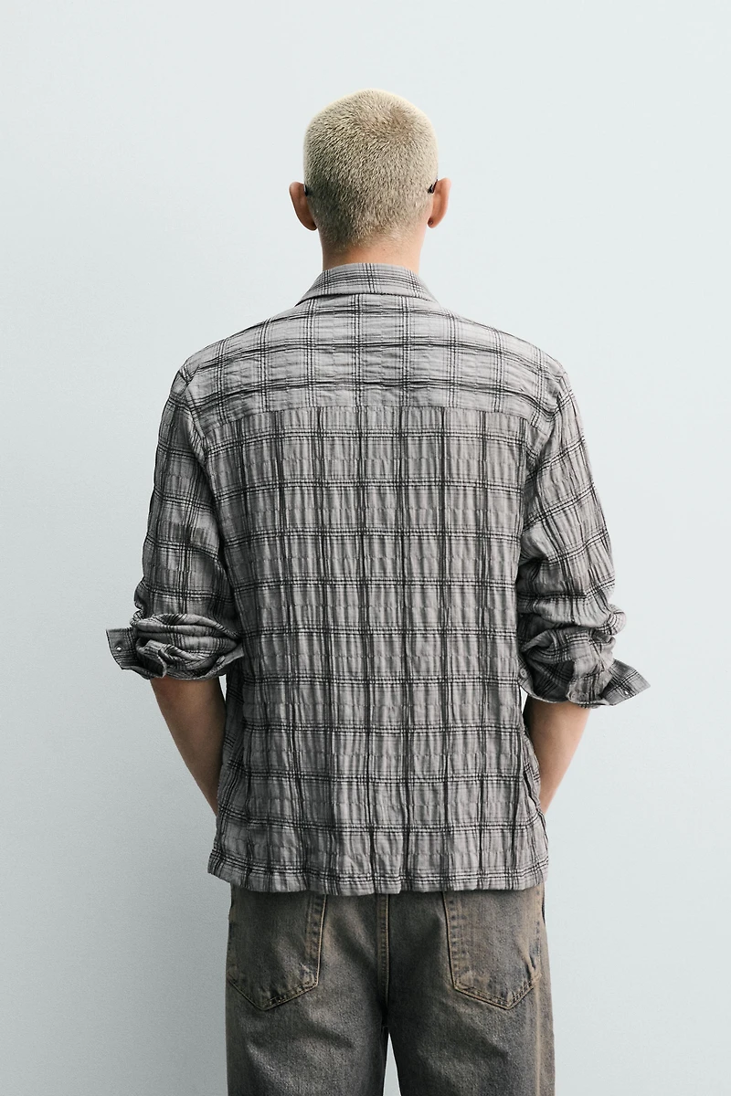 EMBOSSED PLAID SHIRT