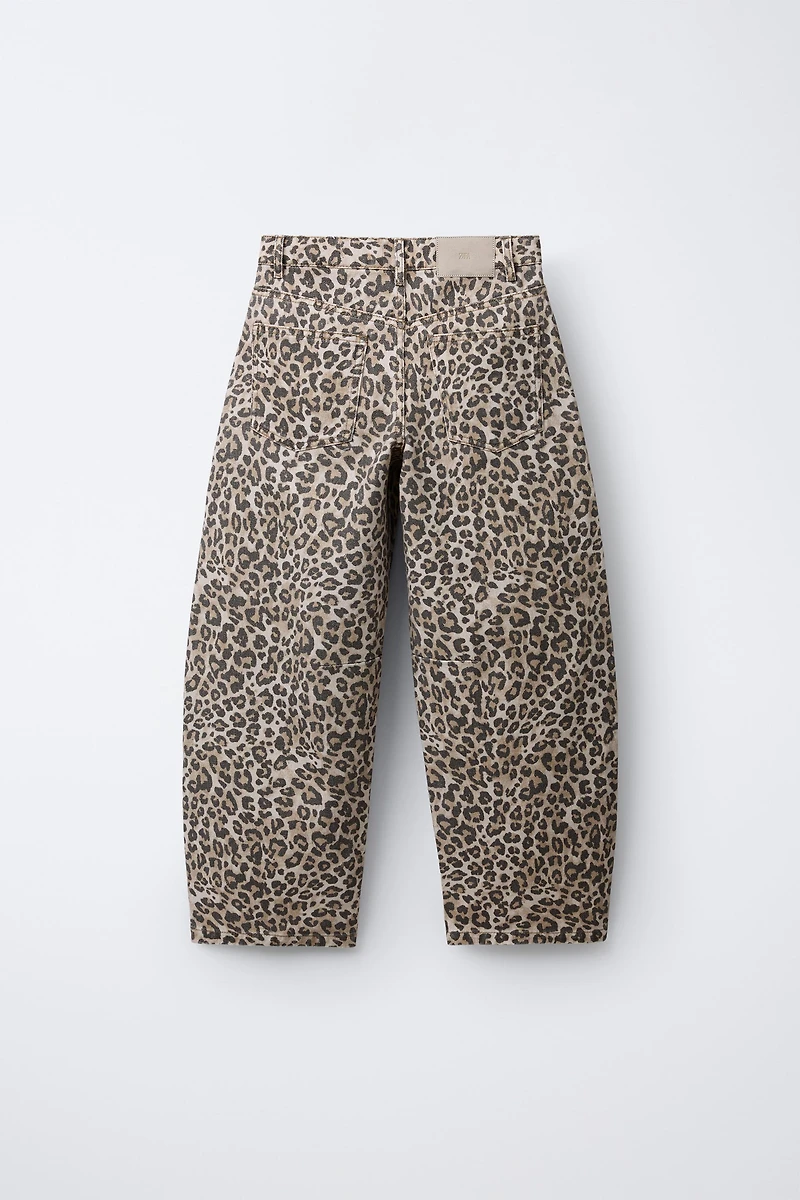ANIMAL PRINT BARREL JEANS
