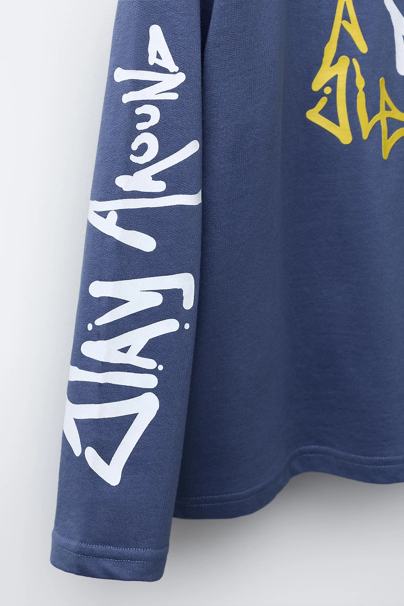 GRAFFITI LABEL DETAIL T-SHIRT