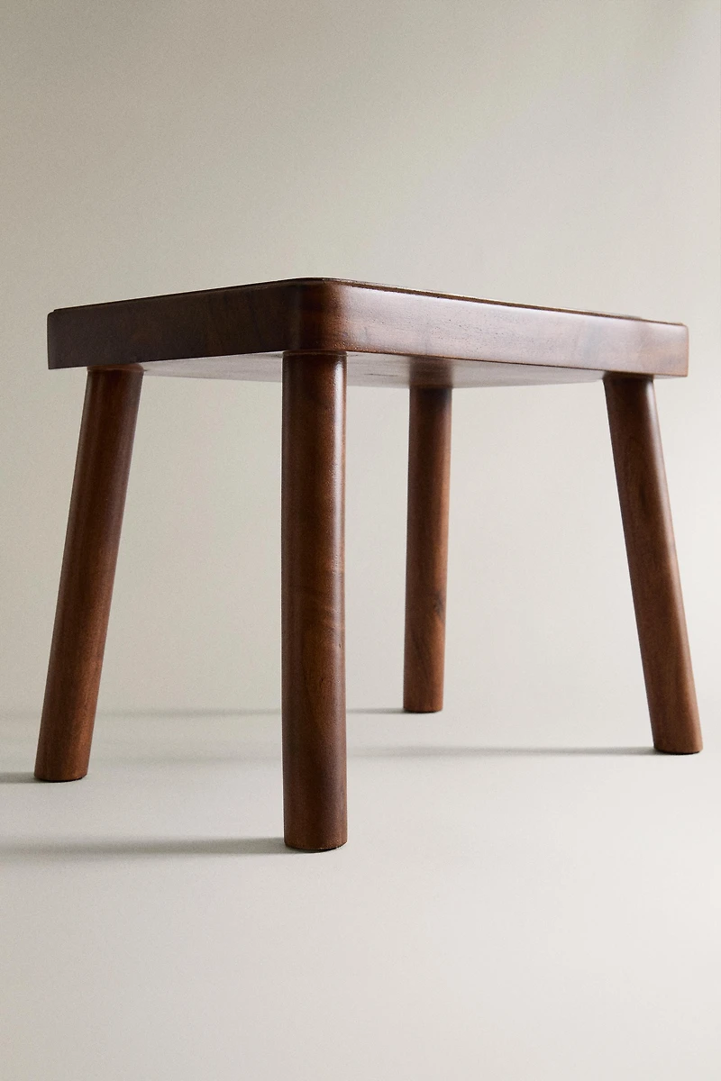 ACACIA WOOD STOOL