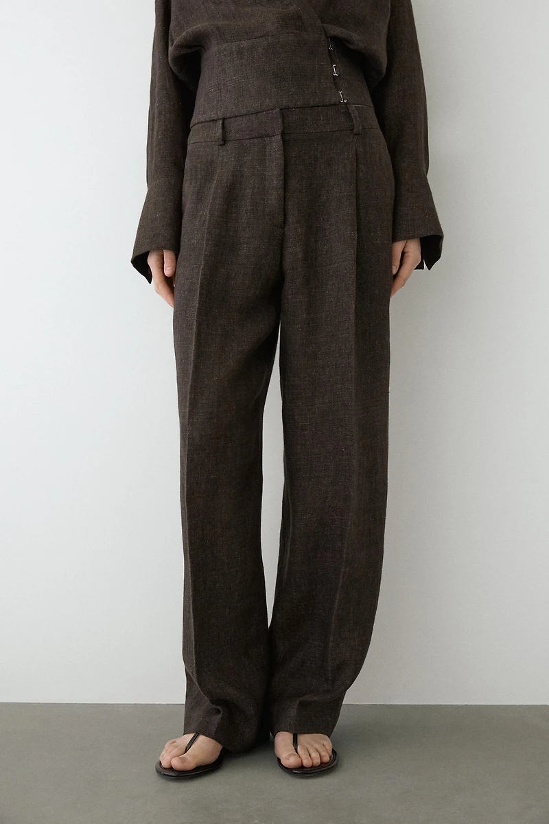 Total look melange linen darted trousers