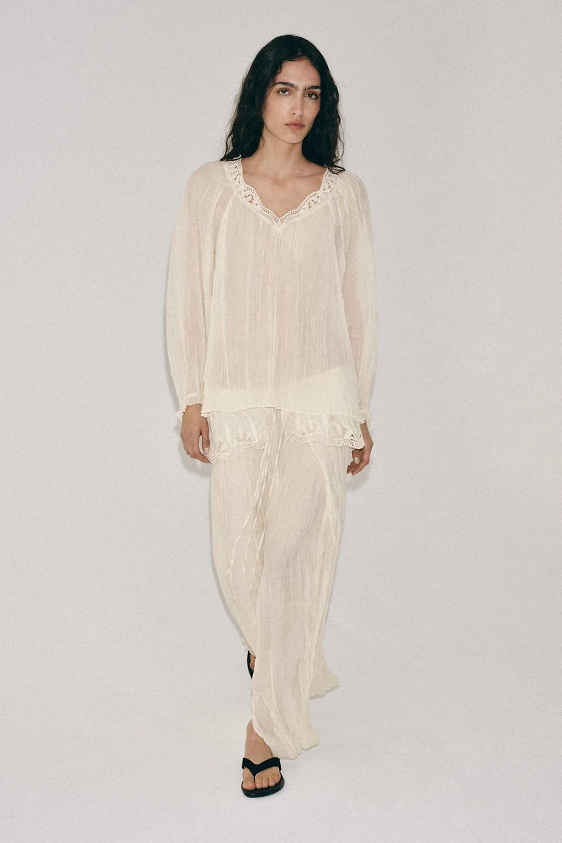 ZW COLLECTION EMBROIDERED CRINKLE BLOUSE