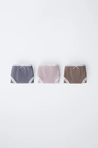 AGES 6-14 / THREE-PACK OF LACE UNDERWEAR