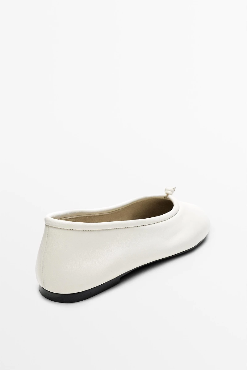 Knotted leather ballet flat