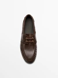 Oiled leather deck shoes